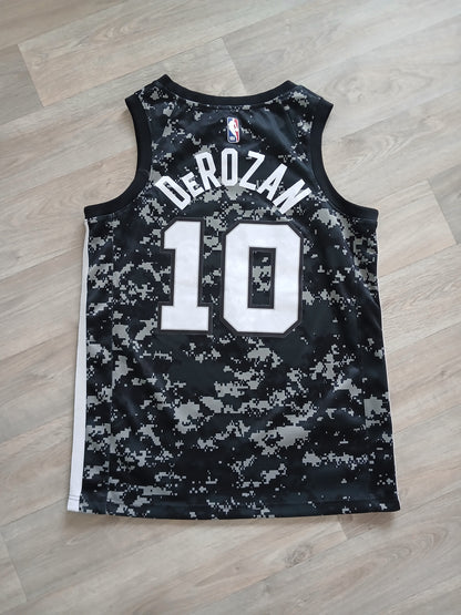 DeMar DeRozan San Antonio Spurs Jersey Size Medium