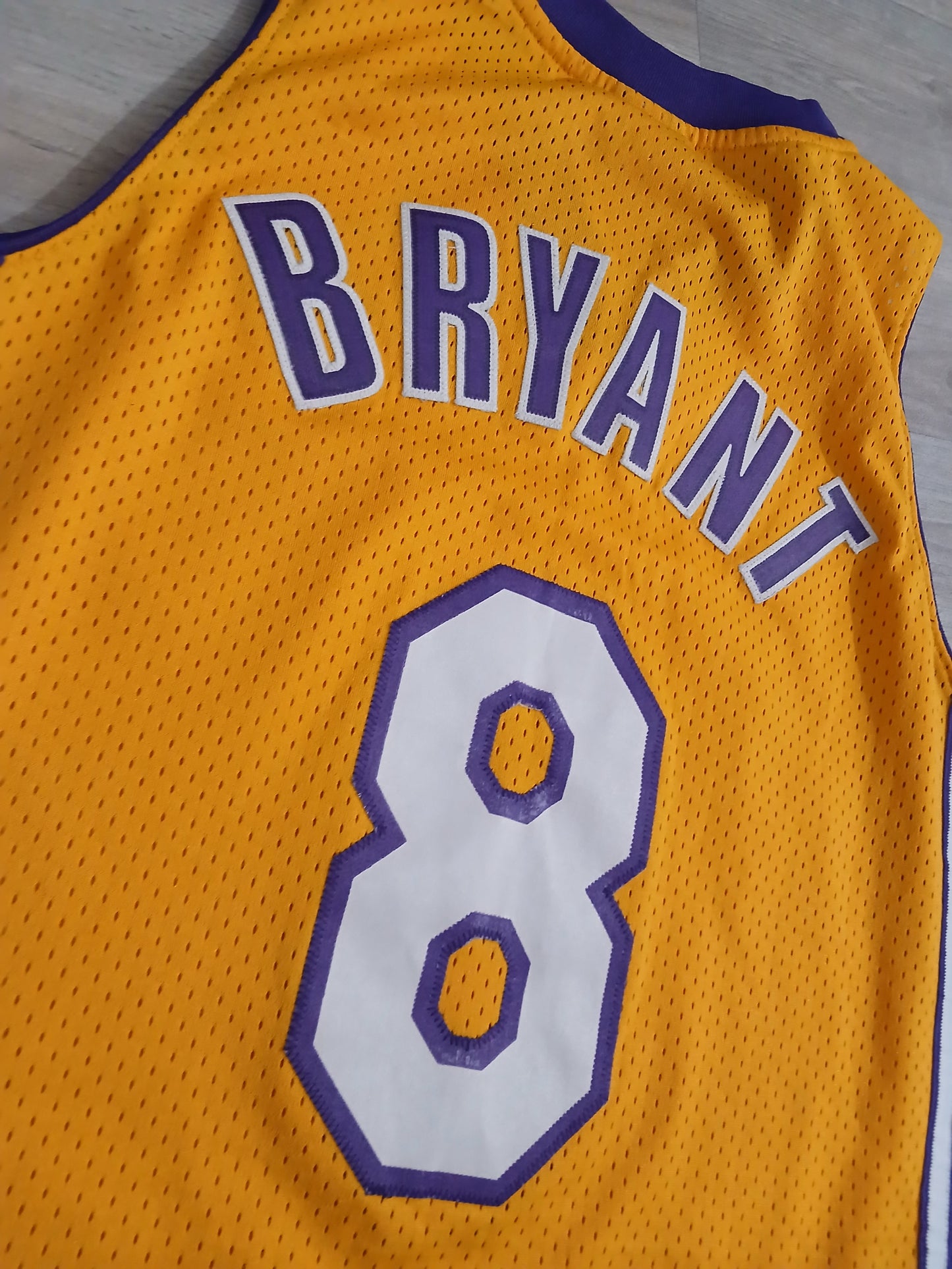 Kobe Bryant Los Angeles Lakers Jersey Size Medium