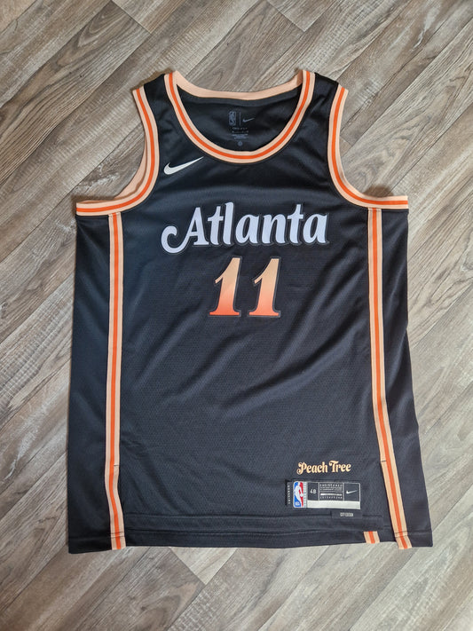 Trae Young Atlanta Hawks Jersey Size Large