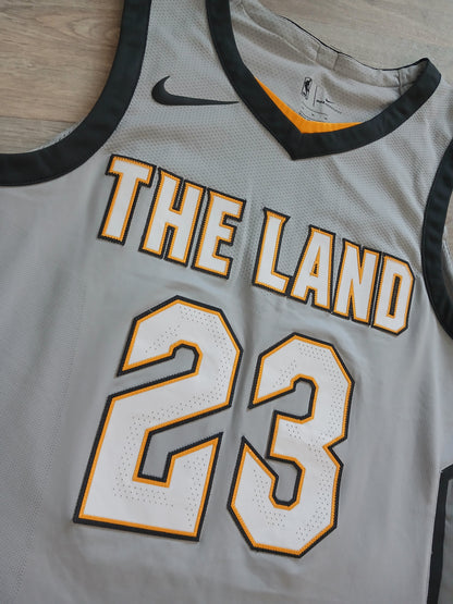 LeBron James Authentic Cleveland Cavaliers Jersey Size Medium