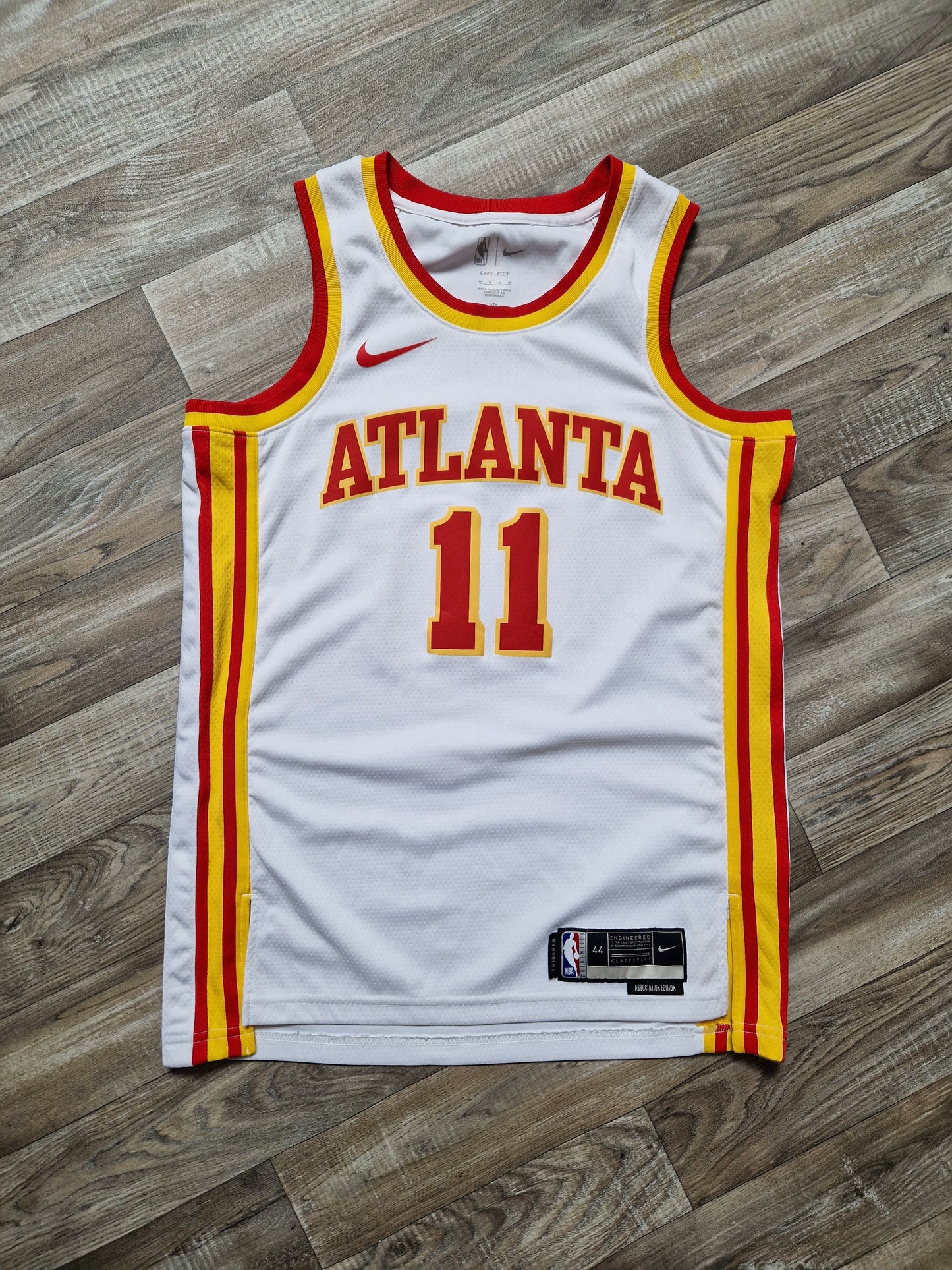 Trae Young Atlanta Hawks Jersey Size Medium