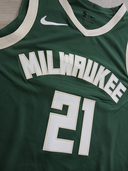 Jrue Holiday Authentic Milwaukee Bucks Jersey Size Large