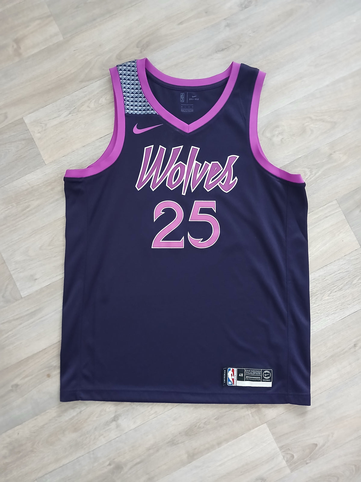 Derrick Rose Minnesota Timberwolves Jersey Size Large