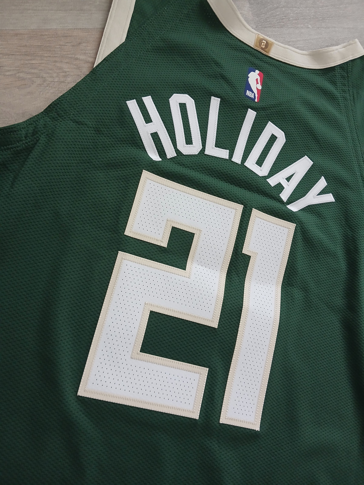 Jrue Holiday Authentic Milwaukee Bucks Jersey Size Large