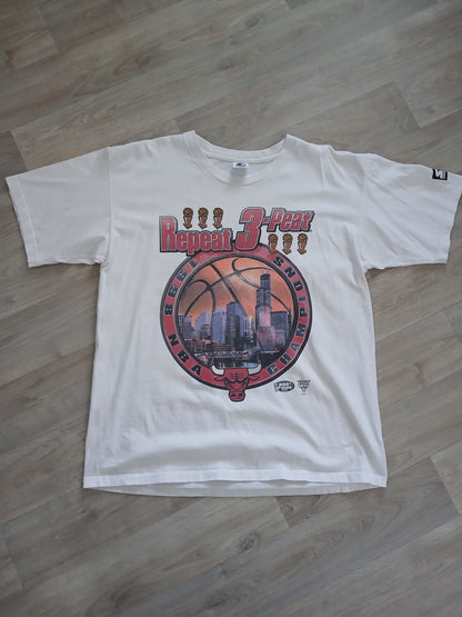 Chicago Bulls T-Shirt Size Large