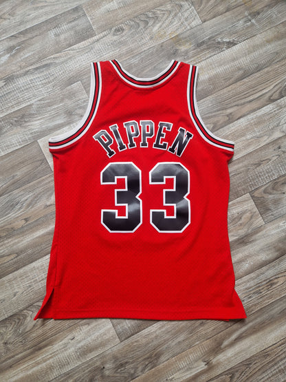 Scottie Pippen Chicago Bulls Jersey Size Medium