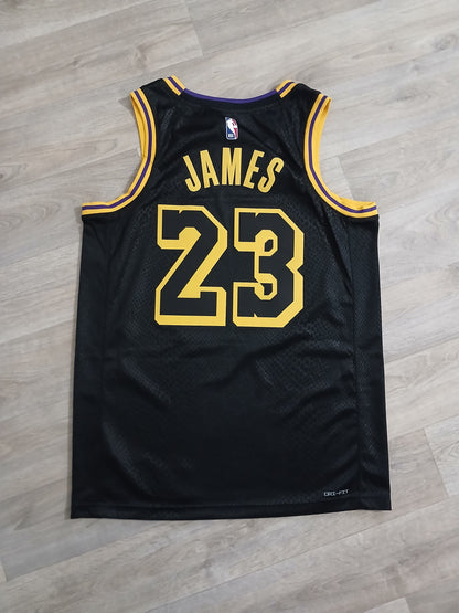 LeBron James Los Angeles Lakers Jersey Size Medium