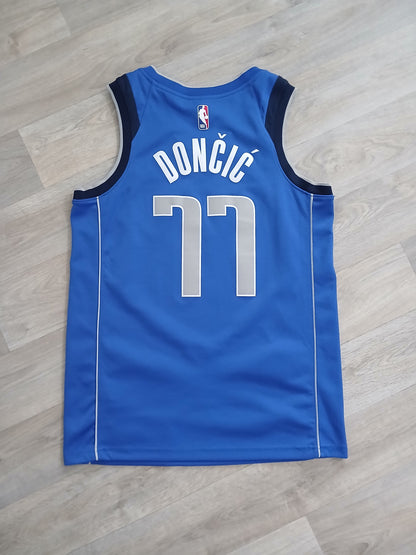 Luka Doncic Dallas Mavericks Jersey Size Medium