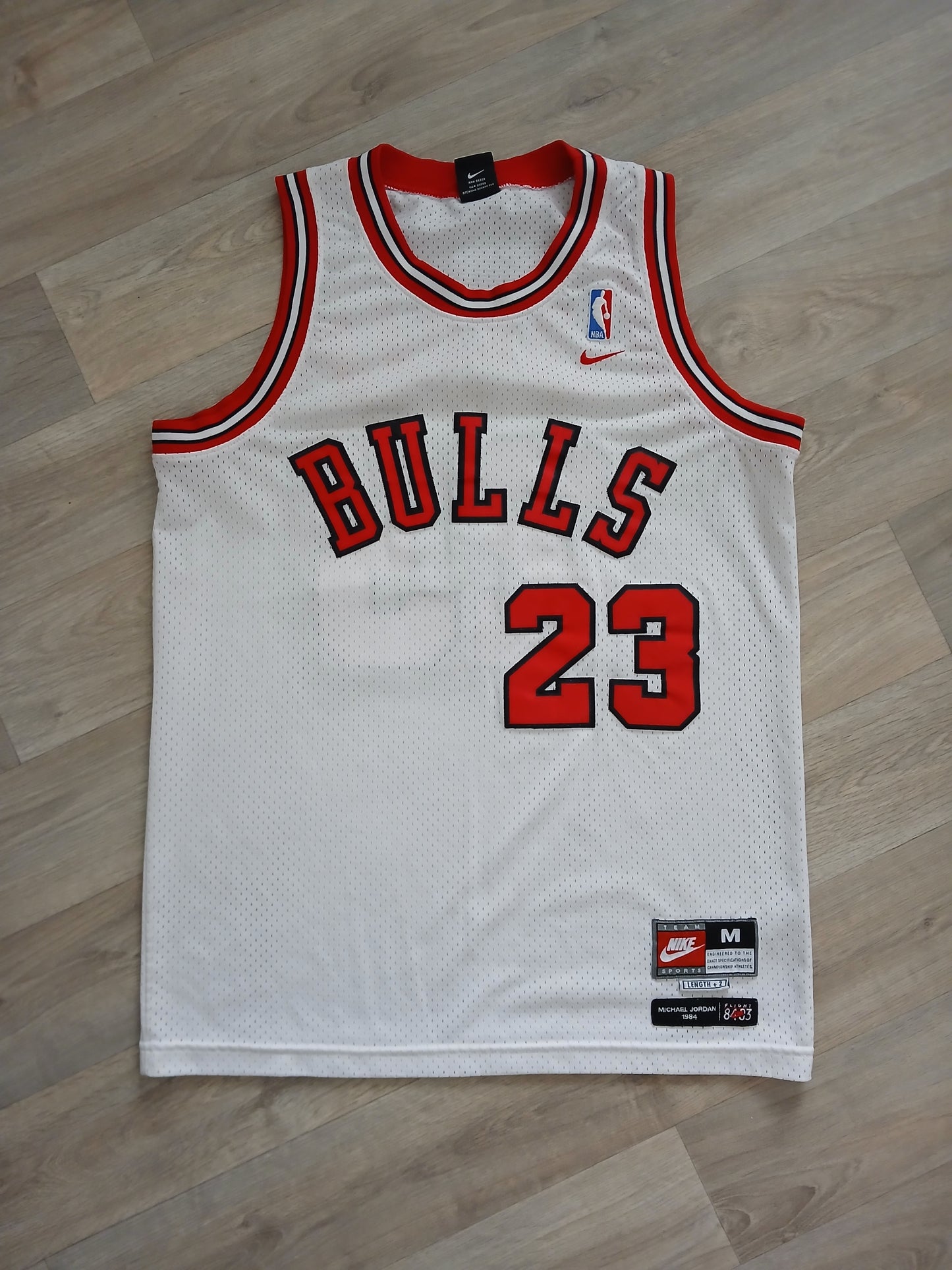 Michael Jordan Chicago Bulls Jersey Size Medium