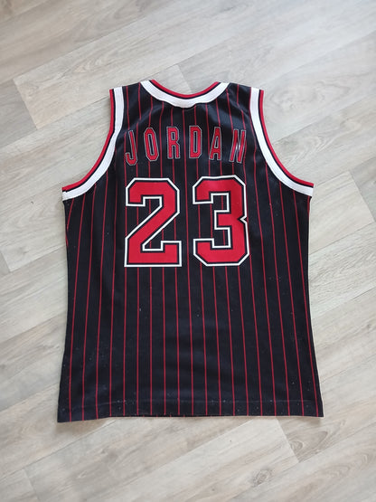 Michael Jordan Chicago Bulls Jersey Size Medium