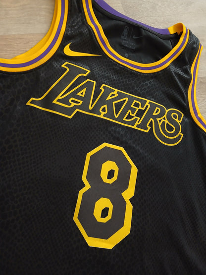 Kobe Bryant Los Angeles Lakers Jersey Size Medium