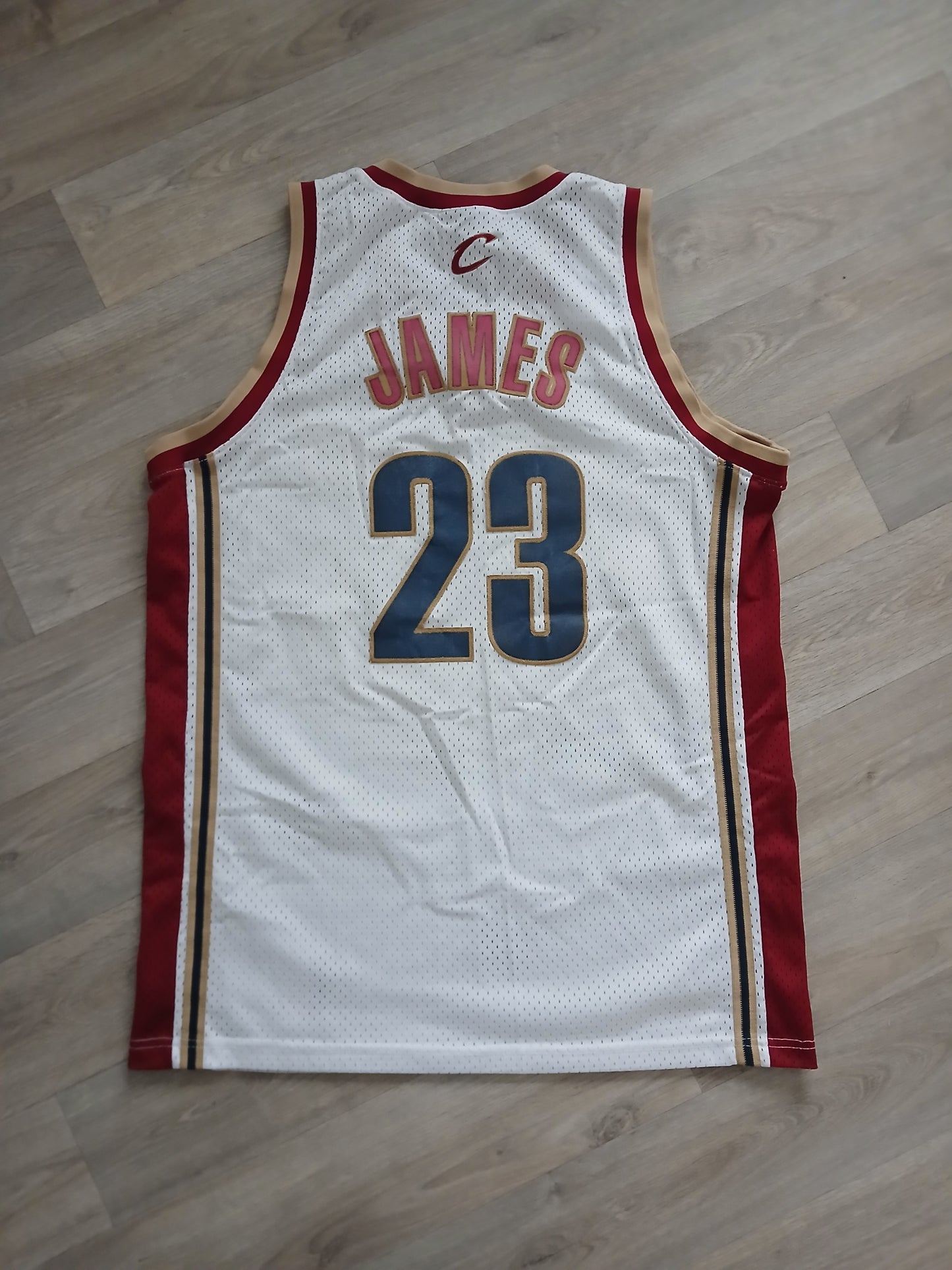 LeBron James Cleveland Cavaliers Jersey Size Large