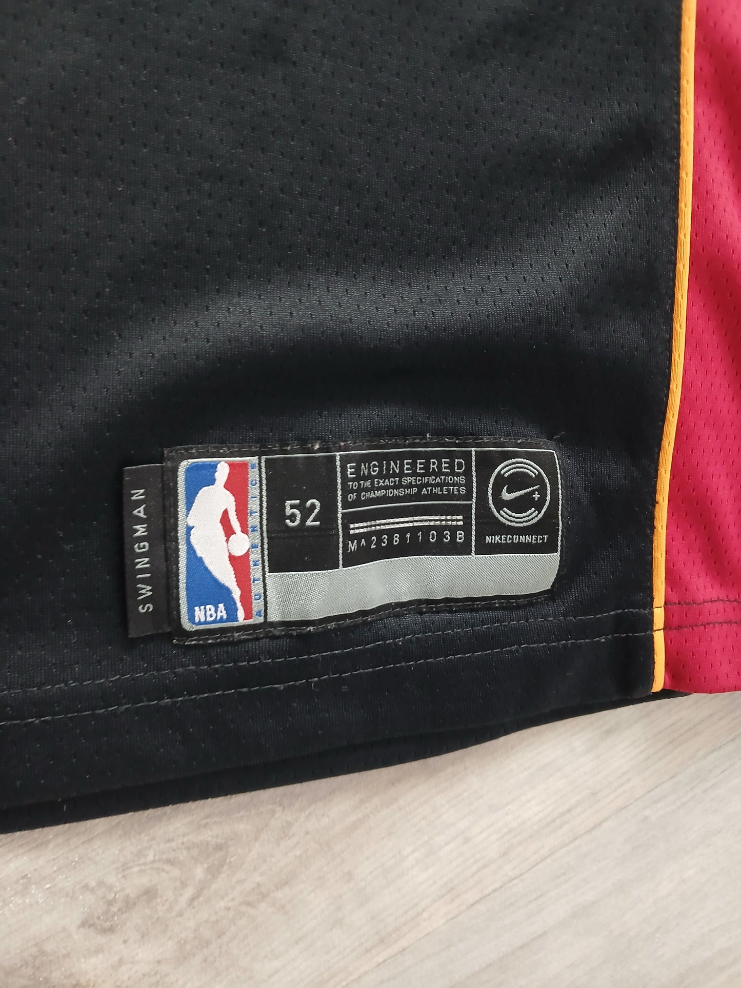 Dwyane Wade Miami Heat Jersey Size XL