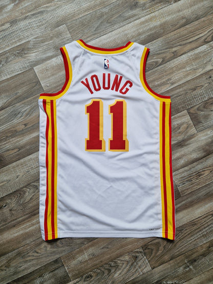 Trae Young Atlanta Hawks Jersey Size Medium