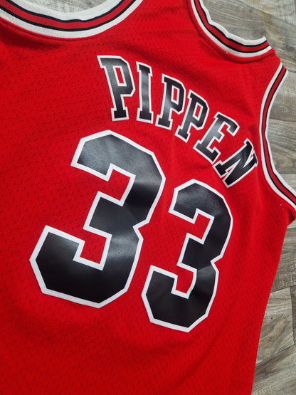 Scottie Pippen Chicago Bulls Jersey Size Medium