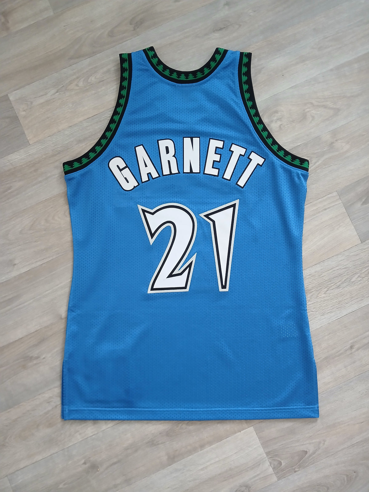 Kevin Garnett Authentic Minnesota Timberwolves Jersey Size Medium