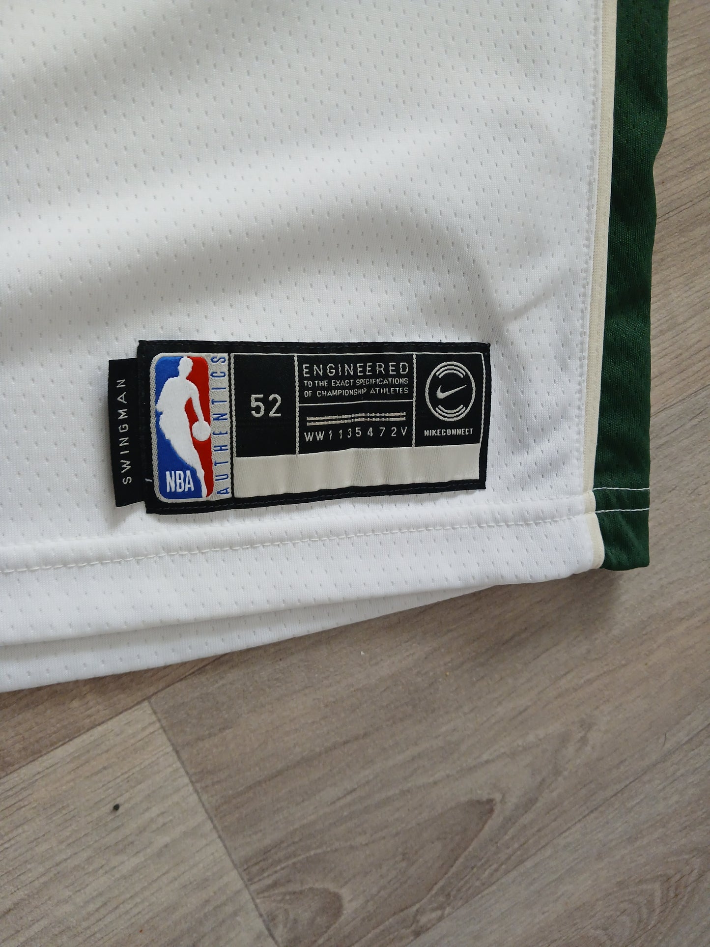 Eric Bledsoe Milwaukee Bucks Jersey Size XL