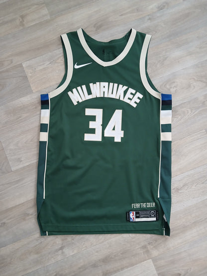 Giannis Antetokounmpo Authentic Milwaukee Bucks Jersey Size Medium