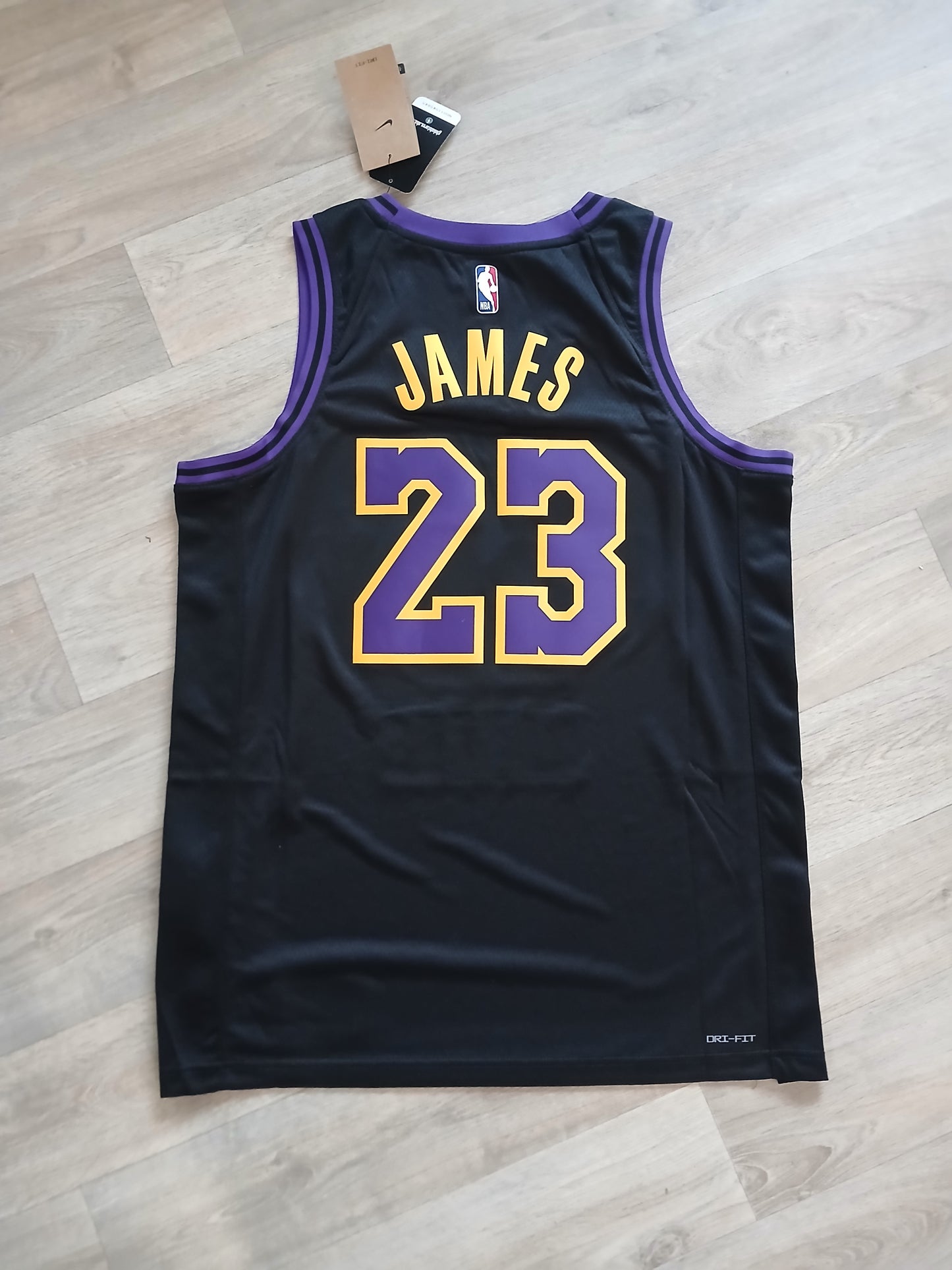 LeBron James Los Angeles Lakers Jersey Size Large