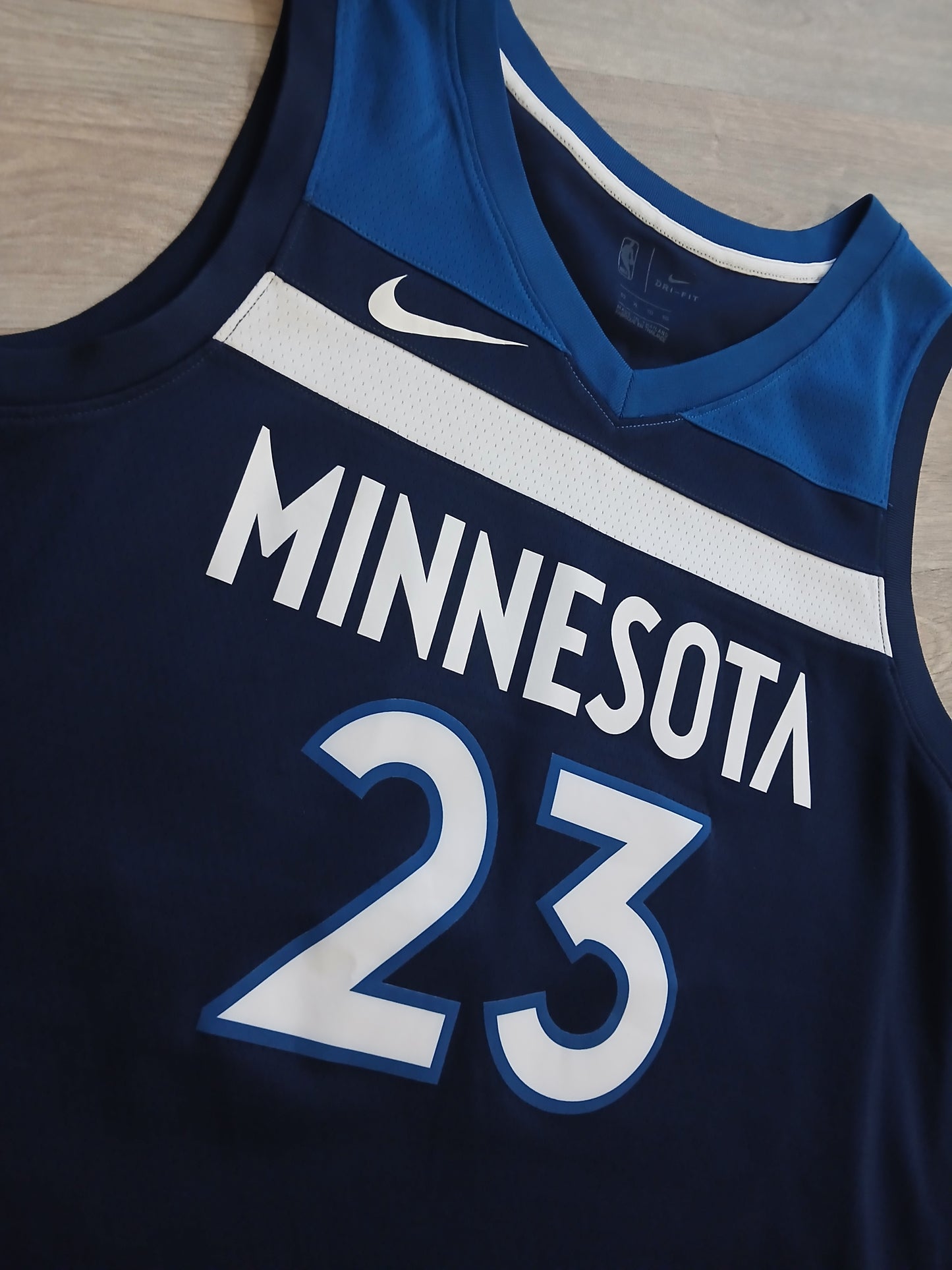 Jimmy Butler Minnesota Timberwolves Jersey Size XL