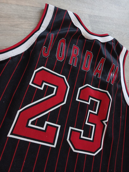 Michael Jordan Chicago Bulls Jersey Size Medium