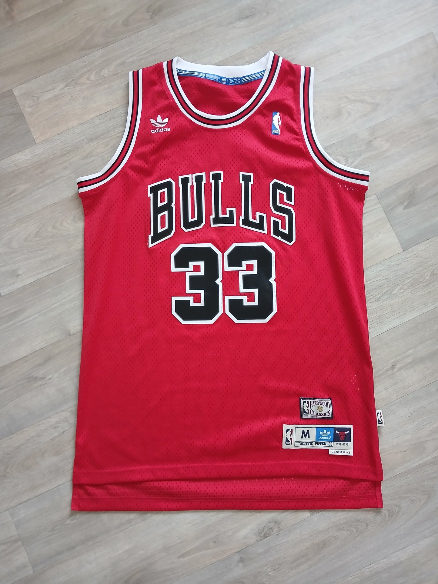 Scottie Pippen Chicago Bulls Jersey Size Medium