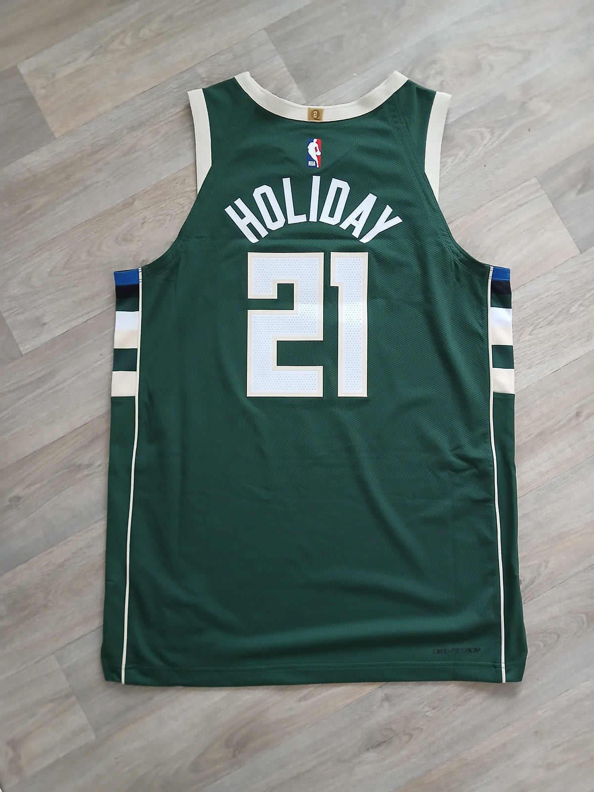 Jrue Holiday Authentic Milwaukee Bucks Jersey Size Large