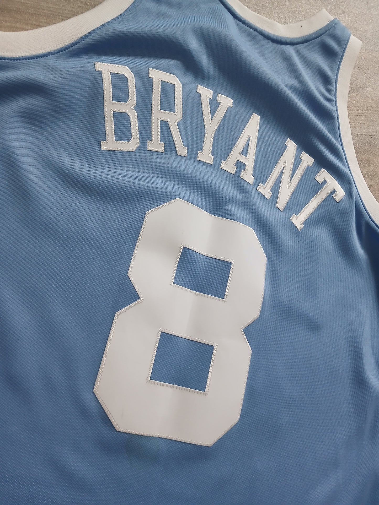 Kobe Bryant Authentic Los Angeles Lakers Jersey Size Medium