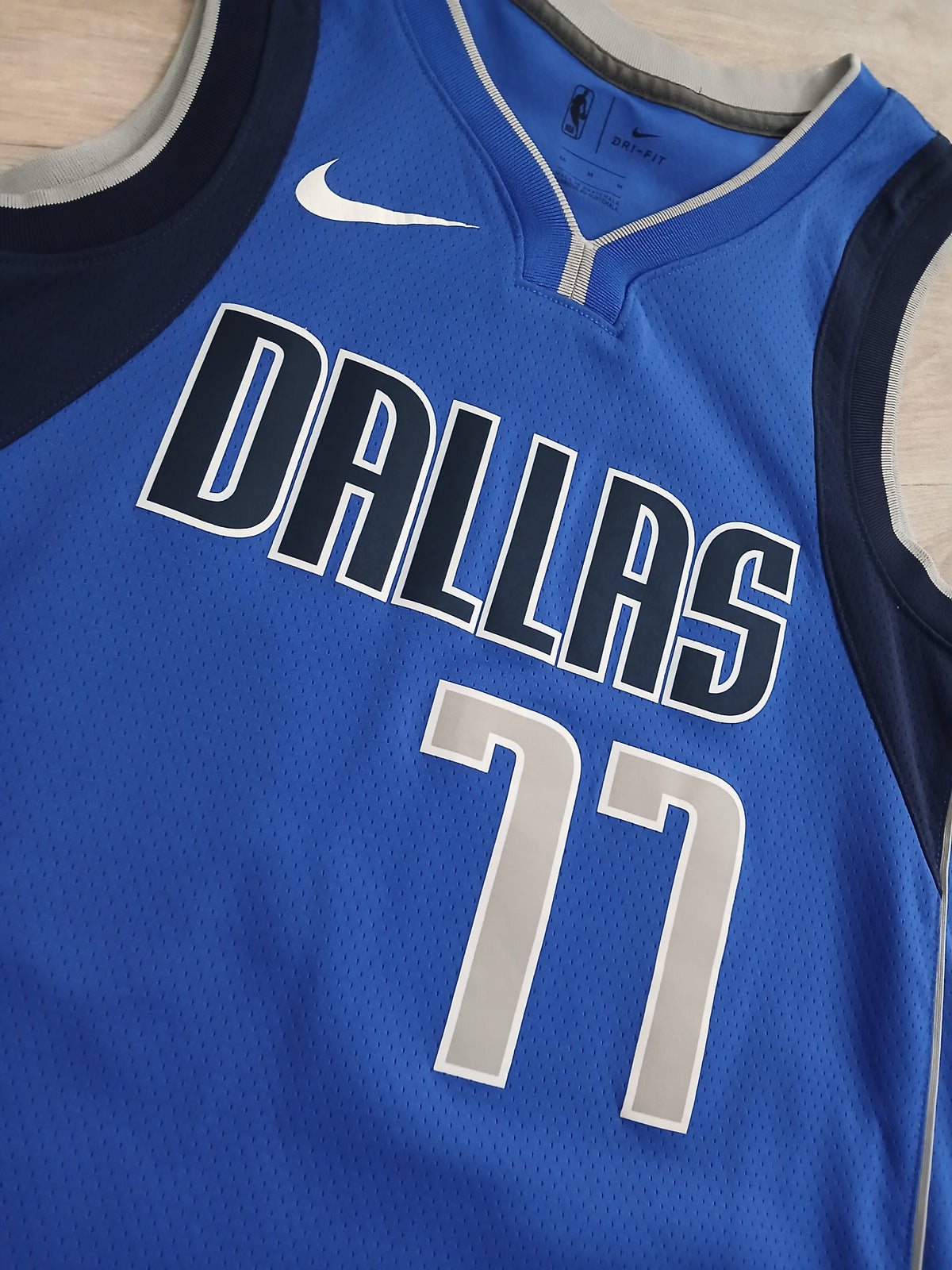 Luka Doncic Dallas Mavericks Jersey Size Medium