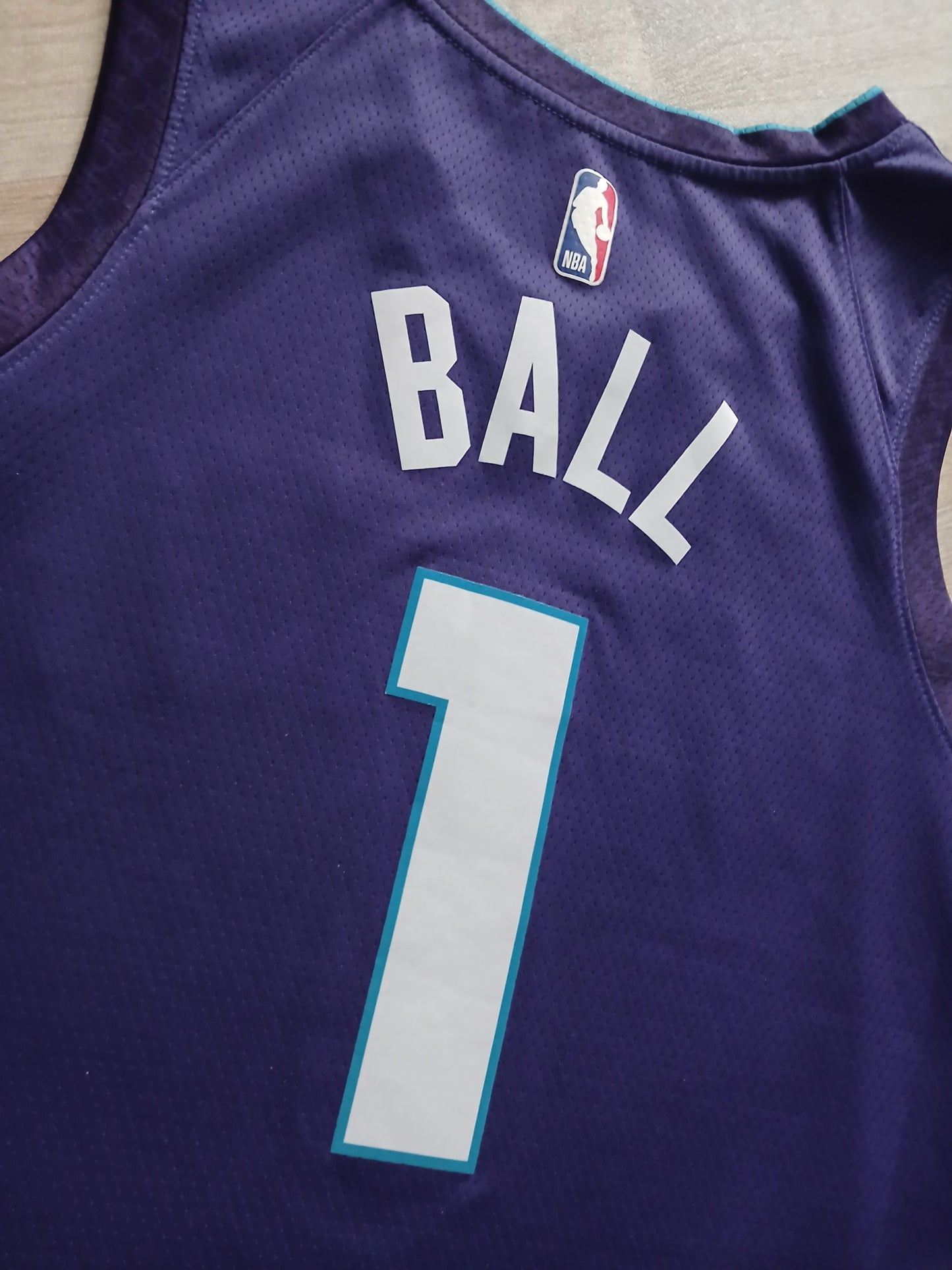 LaMelo Ball Charlotte Hornets Jersey Size XL