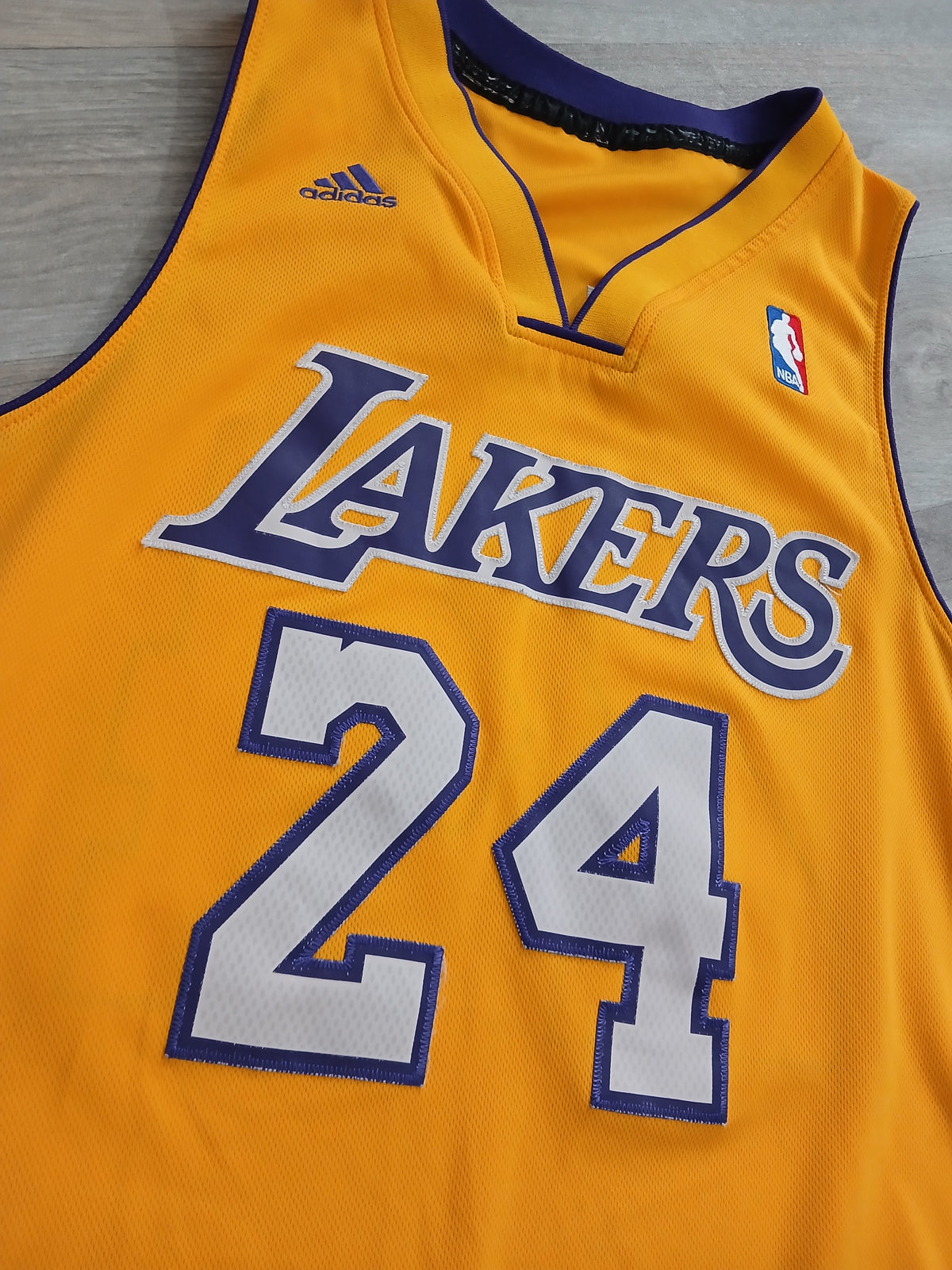 Kobe Bryant Los Angeles Lakers Jersey Size Medium