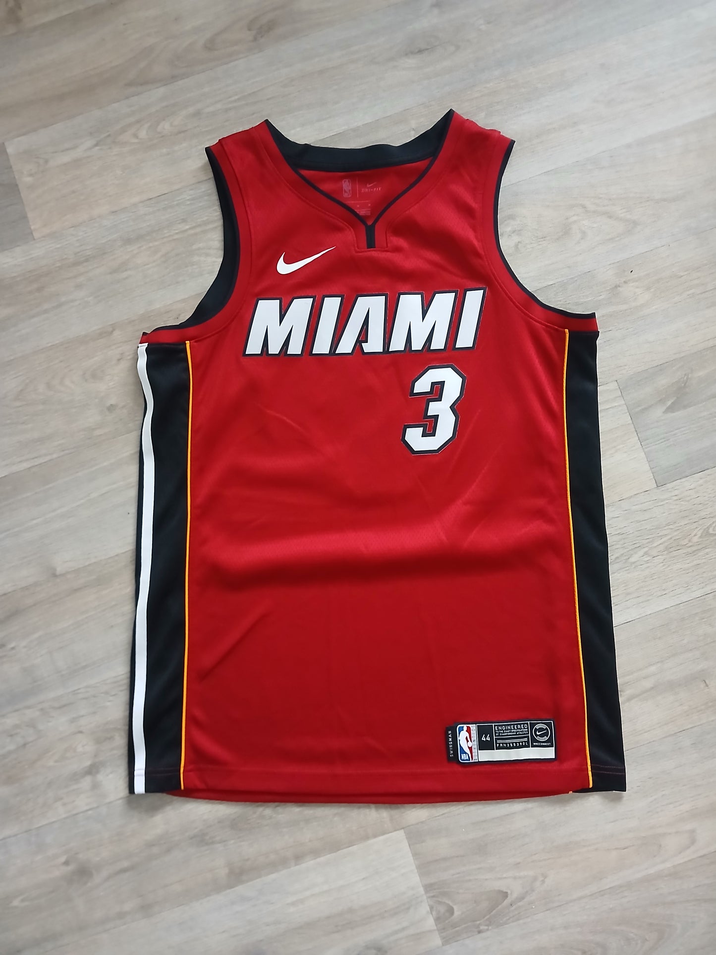 Dwyane Wade Miami Heat Jersey Size Medium