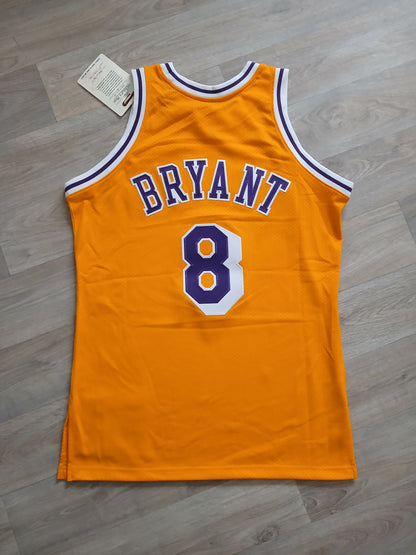 Kobe Bryant Authentic Los Angeles Lakers Jersey Size Medium