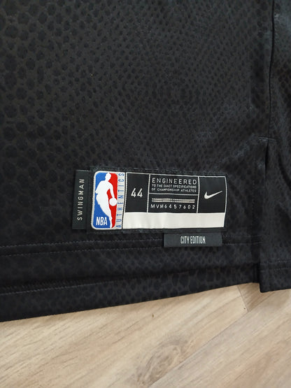 Kobe Bryant Los Angeles Lakers Jersey Size Medium