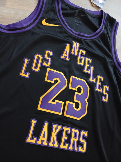 LeBron James Los Angeles Lakers Jersey Size Large