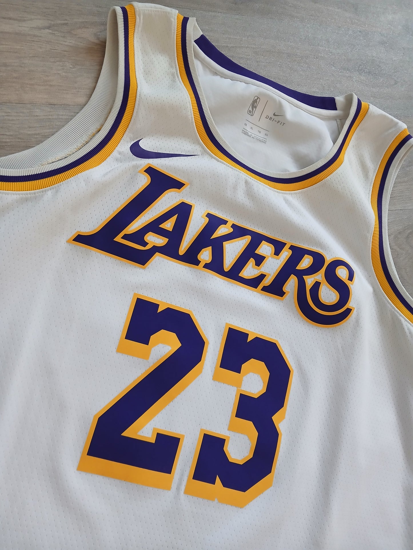 LeBron James Los Angeles Lakers Jersey Size XL
