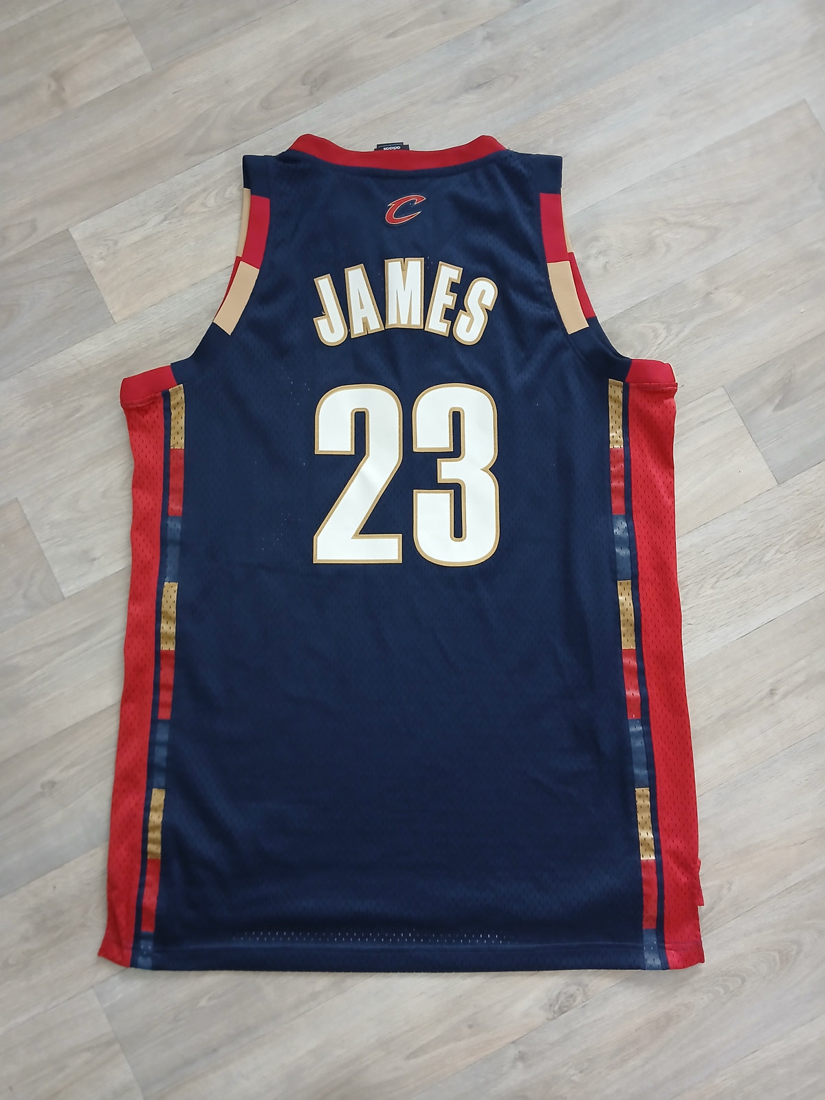 LeBron James Cleveland Cavaliers Jersey Size Large