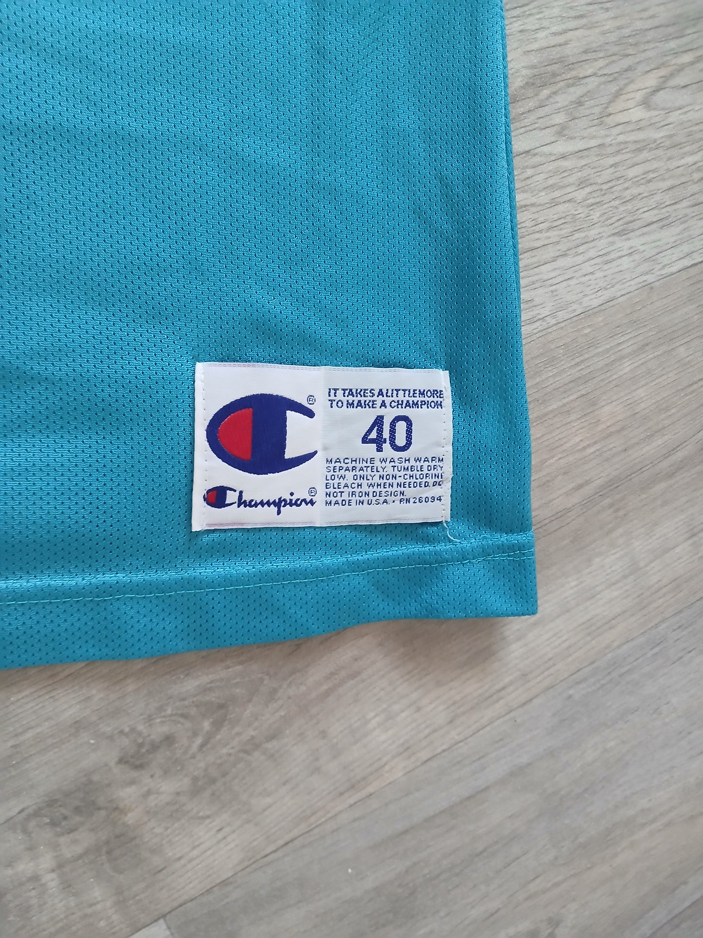 Vancouver Grizzlies Jersey Size Medium