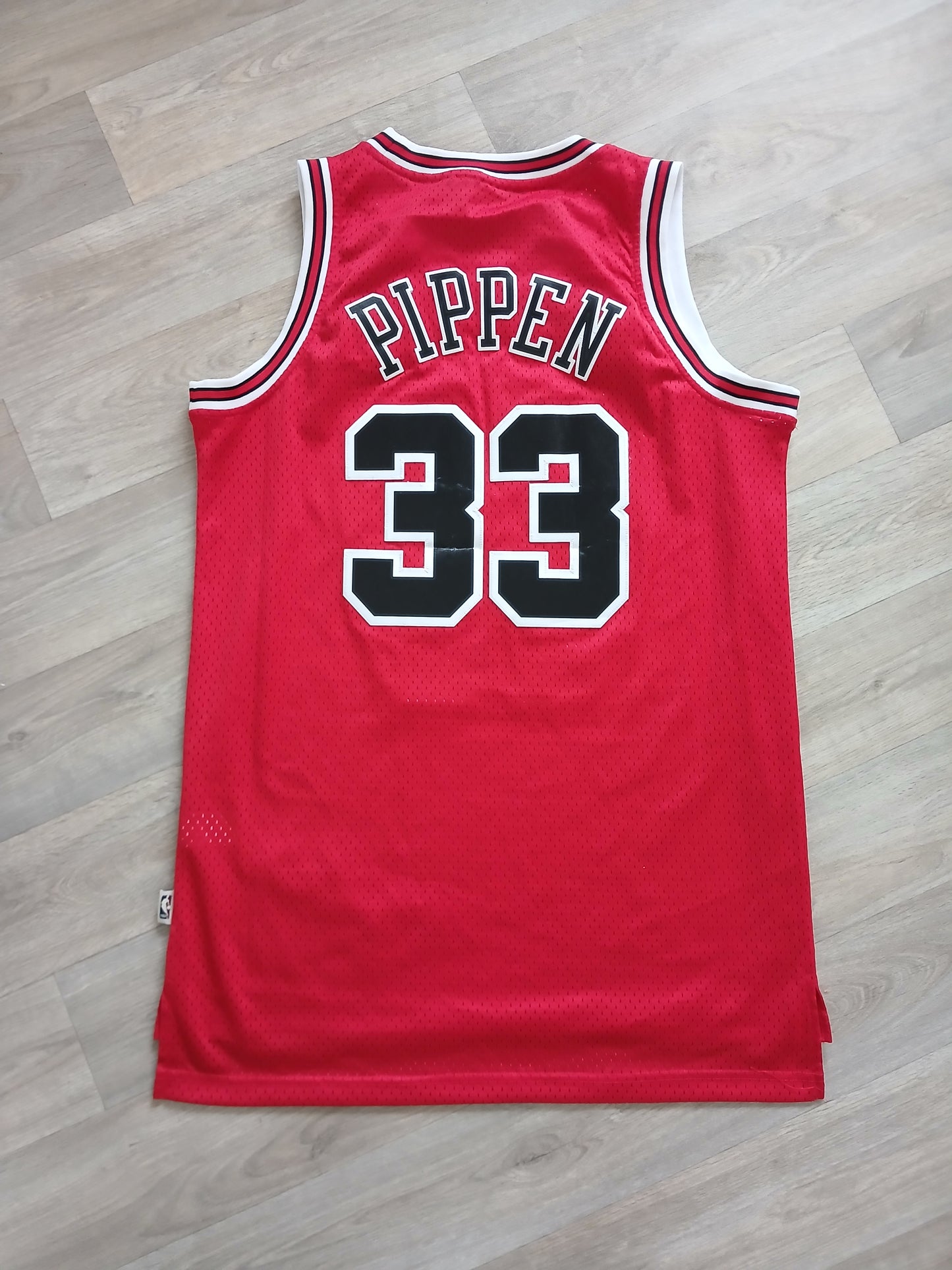 Scottie Pippen Chicago Bulls Jersey Size Medium