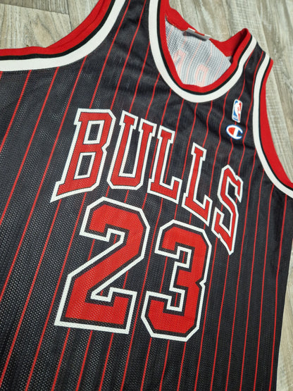 Michael Jordan Chicago Bulls Jersey Size Medium