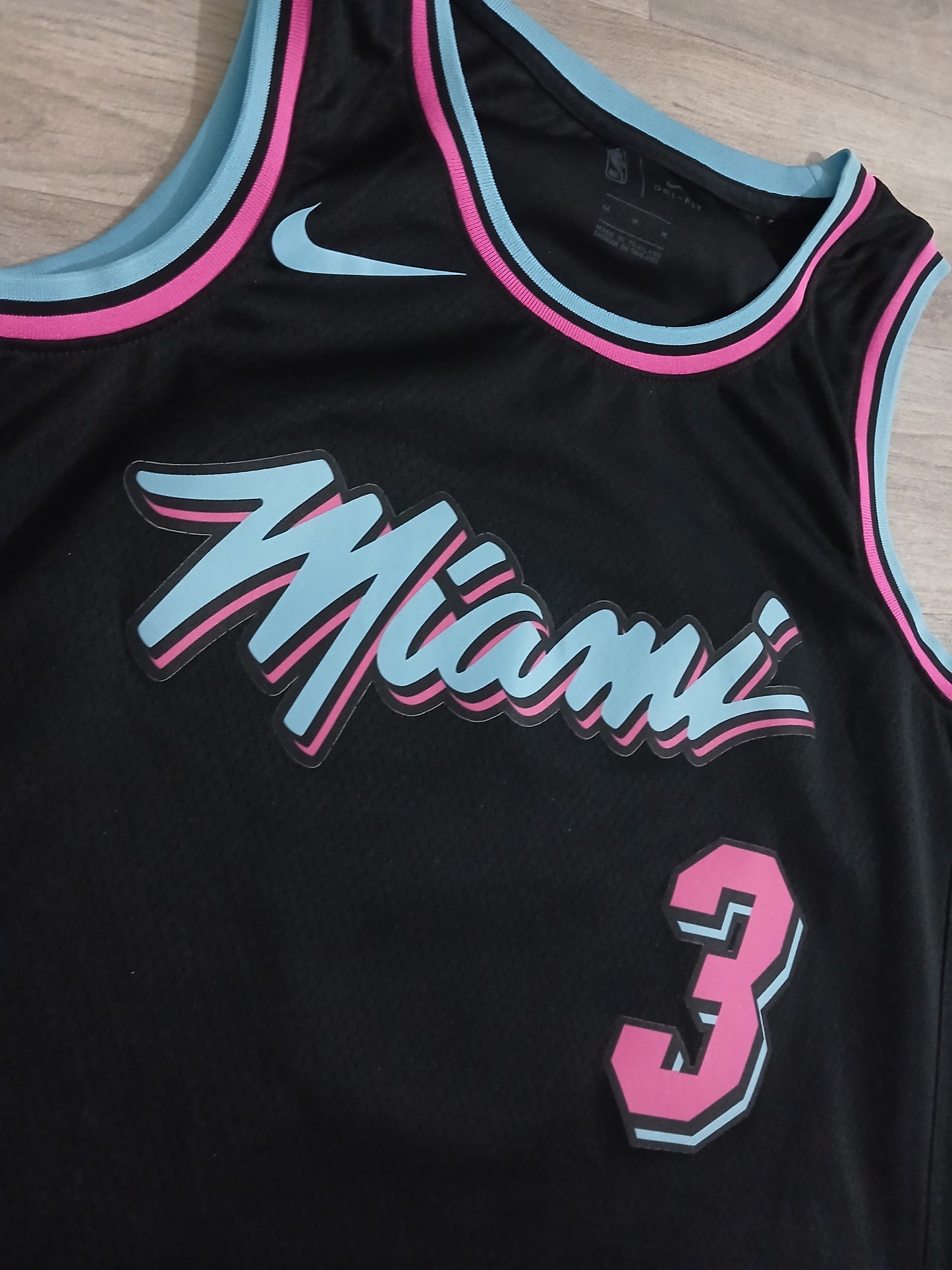 Dwyane Wade Miami Heat Jersey Size Medium