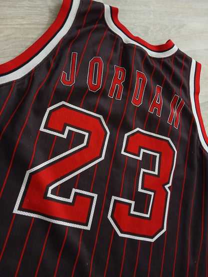Michael Jordan Chicago Bulls Jersey Size Medium