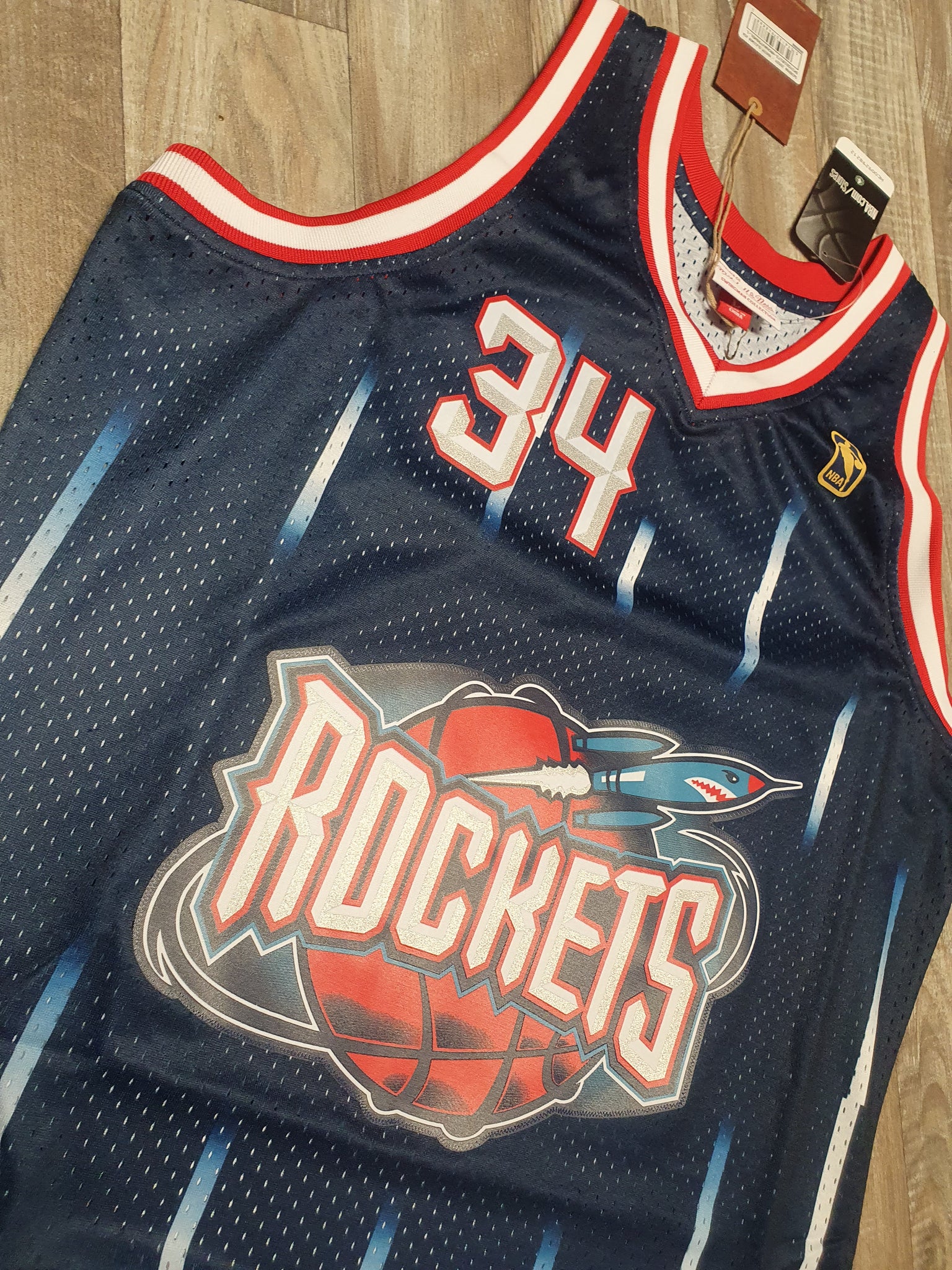 Mitchell & Ness Authentic Hakeem Olajuwon Houston Rockets Road 1996-97 Jersey