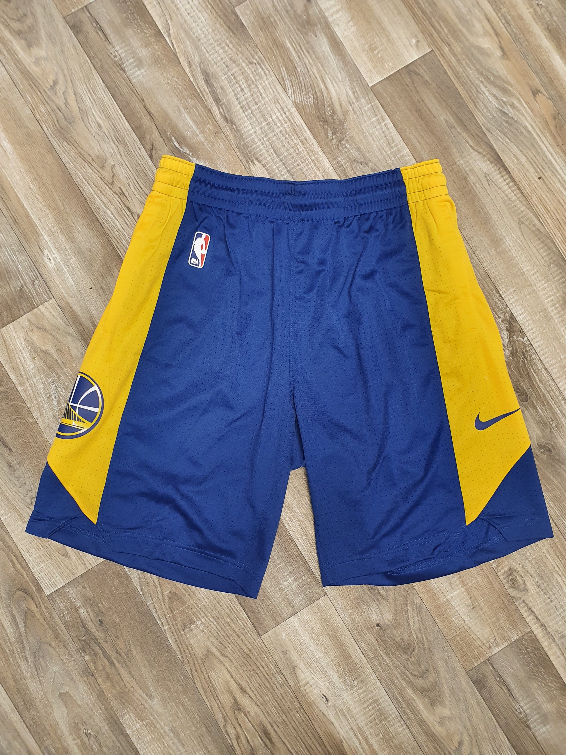 Golden State Warriors Shorts Size Large – The Throwback Store