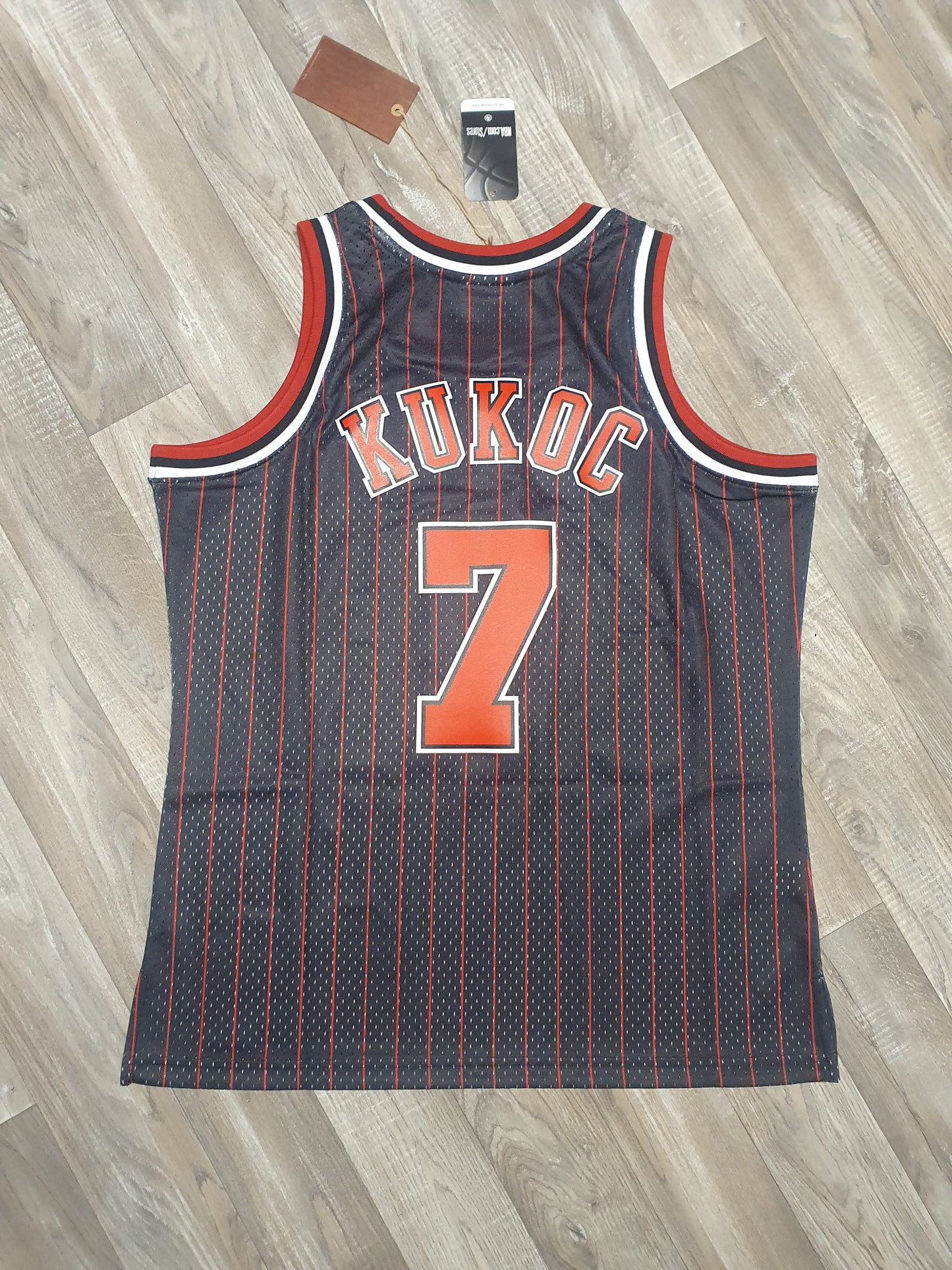 Toni Kukoc Chicago Bulls 1995-96 Alternate Jersey