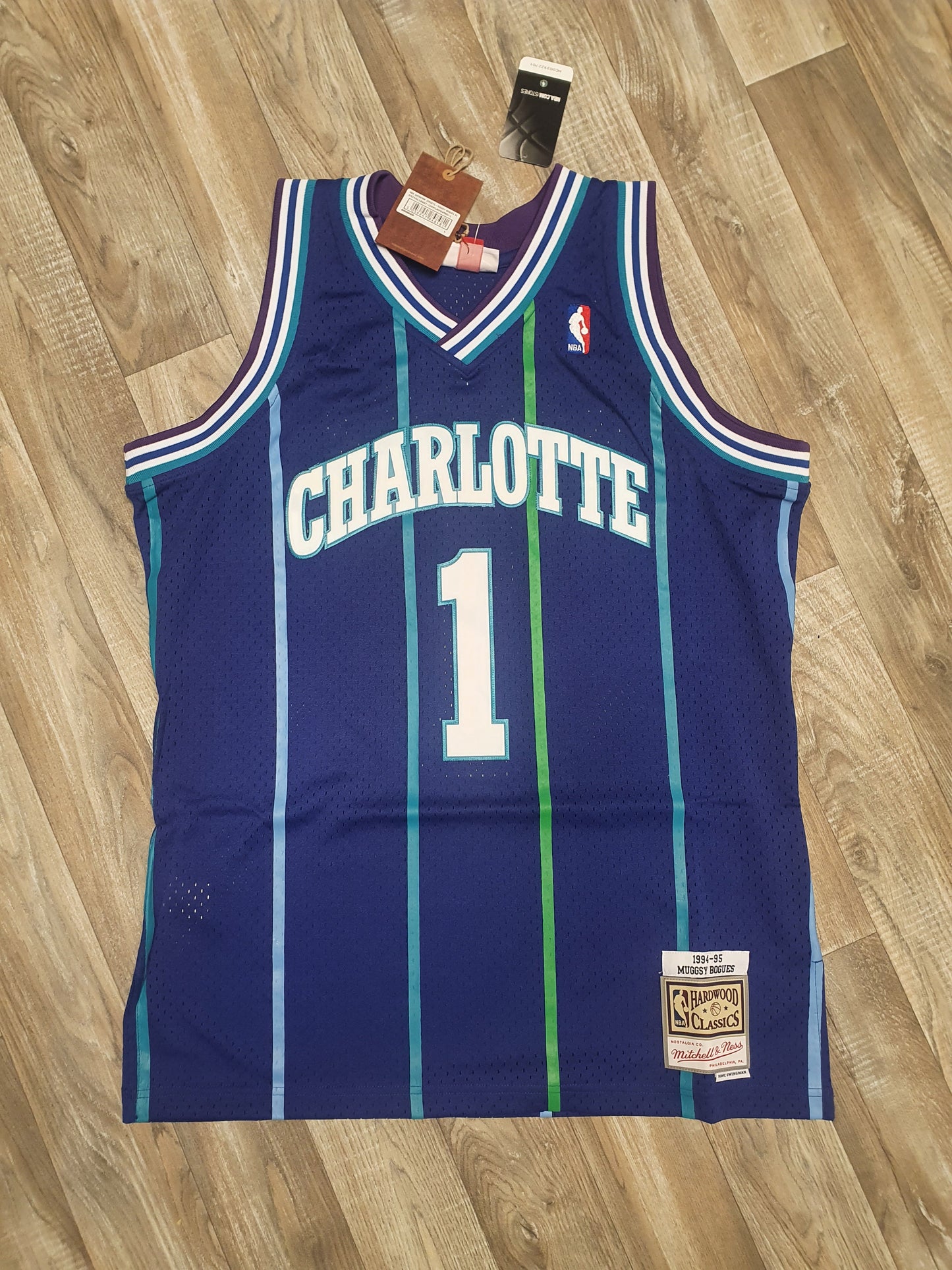 Muggsy Bogues (First Generation) Charlotte Hornets 1994-95 Jersey