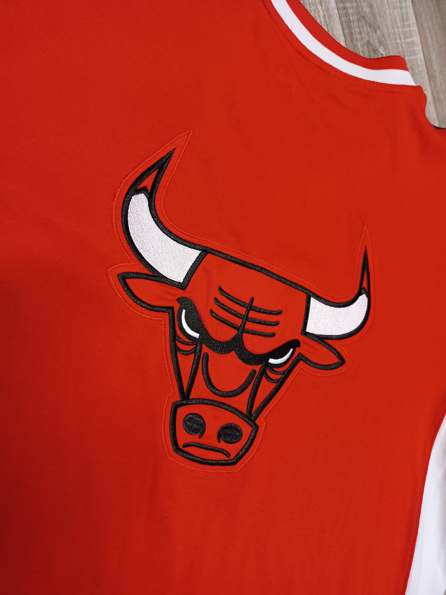 Chicago Bulls Authentic Warm Up T-Shirt Size Large