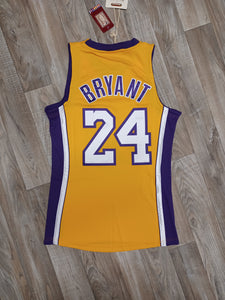 Kobe Bryant Authentic Los Angeles Lakers Jersey Size Small