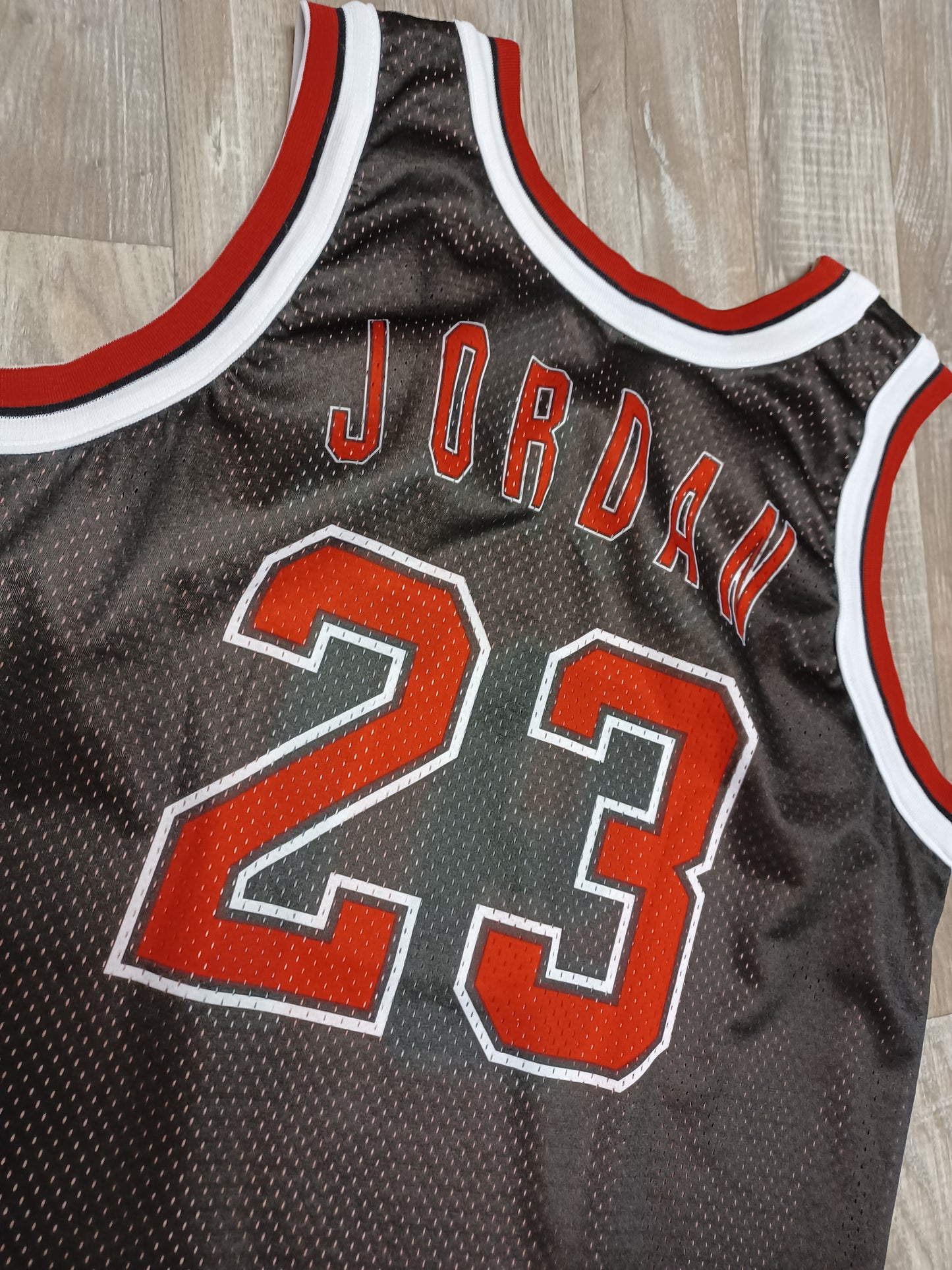 Michael Jordan/ Dennis Rodman Reversible Chicago Bulls Jersey Size Large
