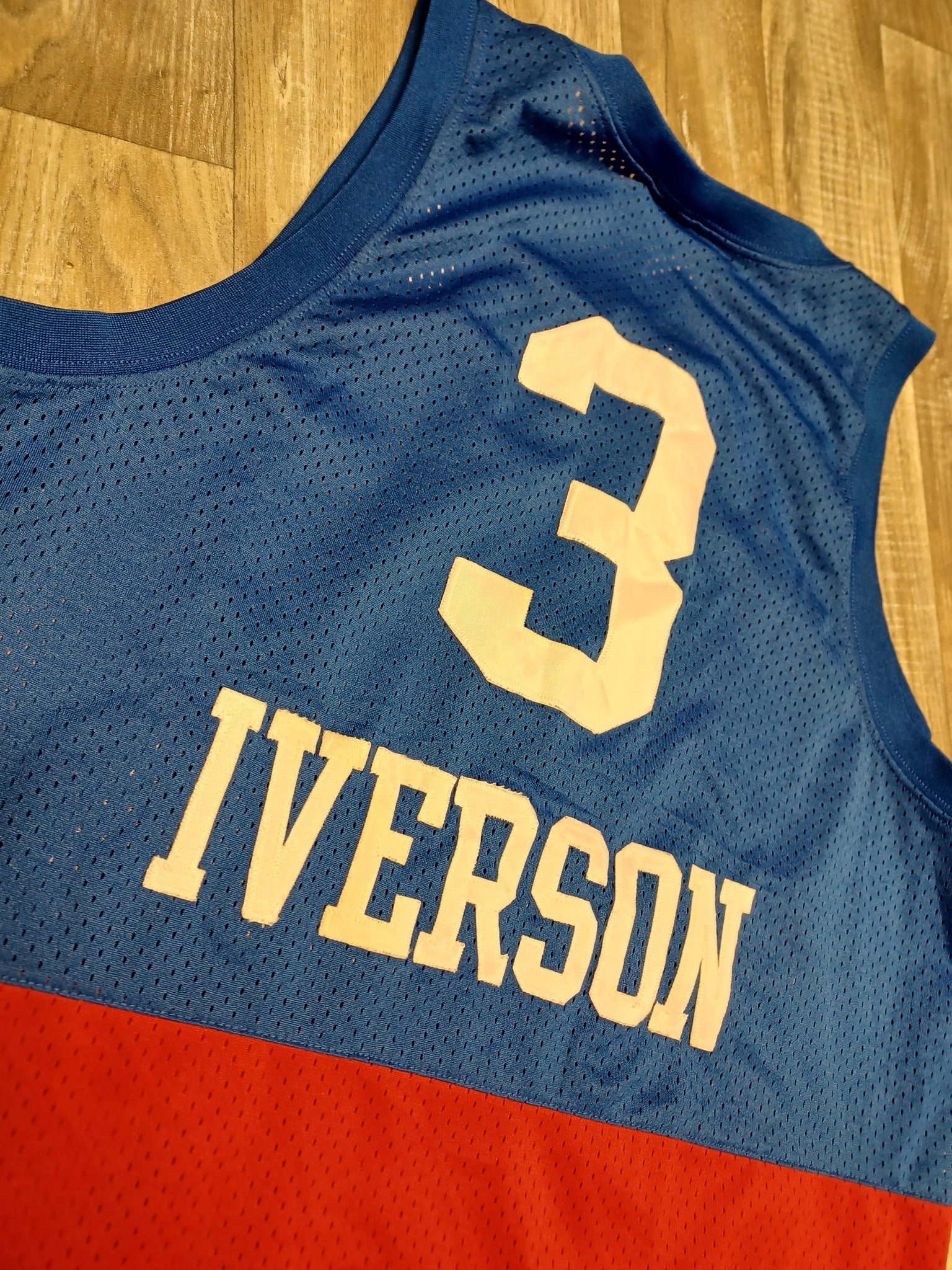 allen iverson blue 76ers jersey